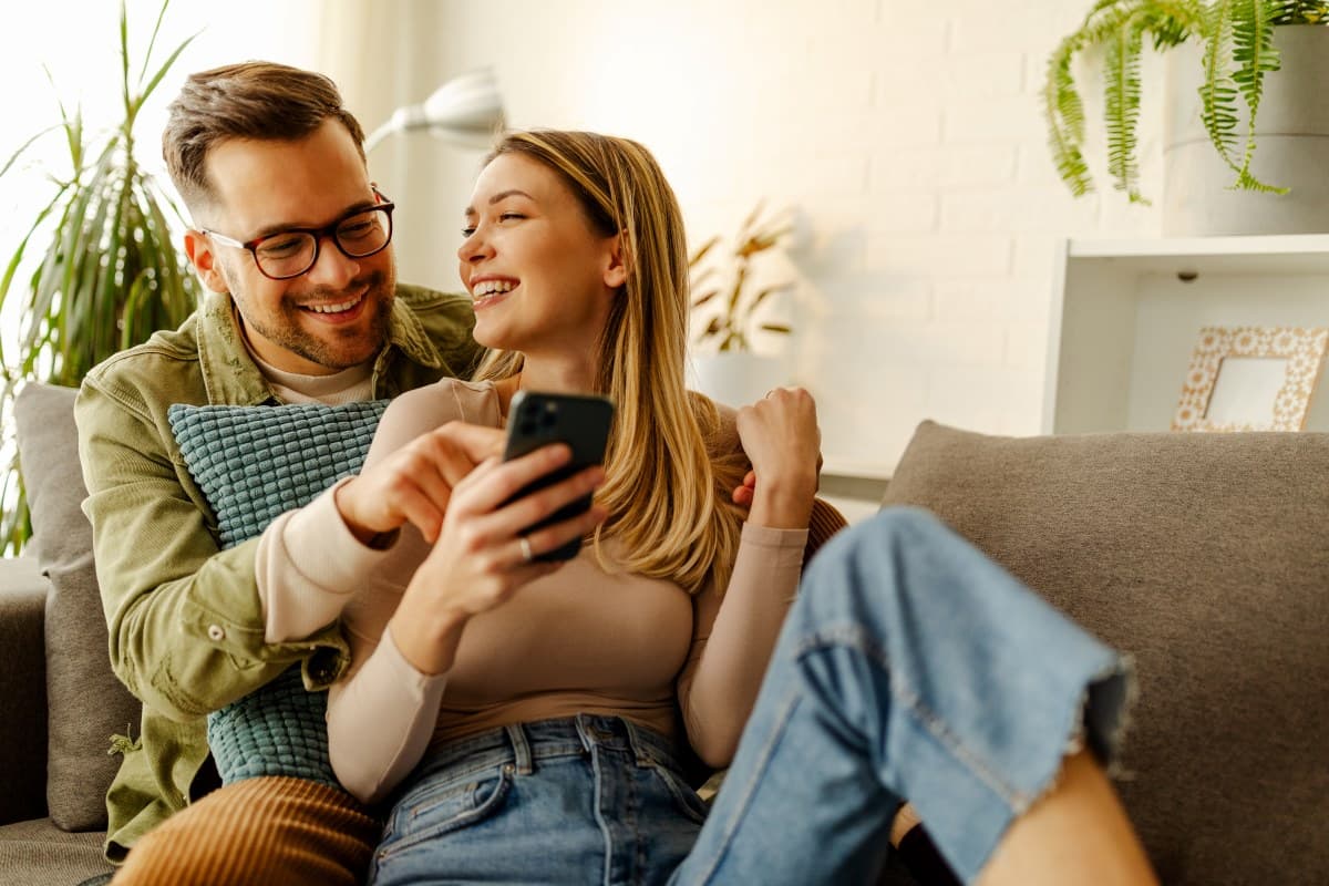 Dental Crown vs Veneers: Which Is Right for Your Tooth?
