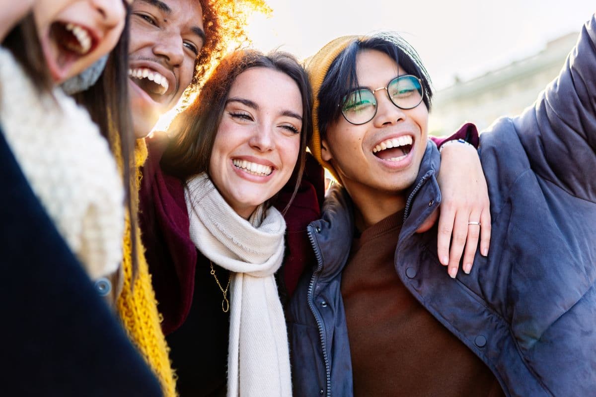 Why Do Composite Veneers Lose Visual Contrast in Cold or Dry Conditions?