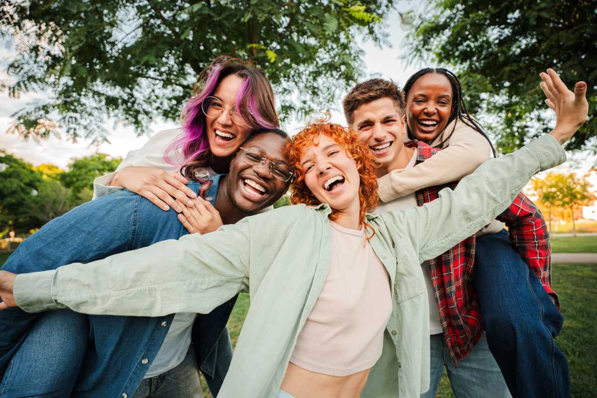 Why Does Food Taste Different When Wearing a Full Upper Denture?