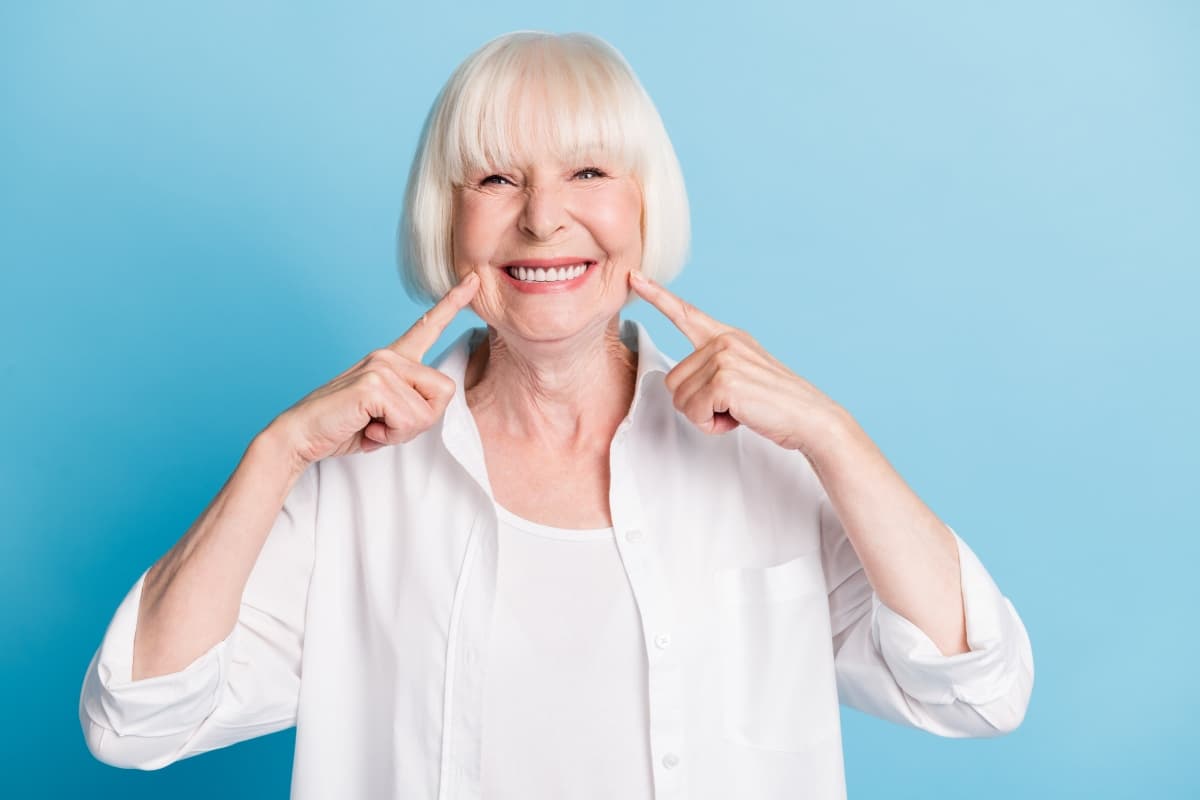 Can a Dental Implant Trigger Any Sensitivity When You Drink Ice-Cold Water or Hot Soup?