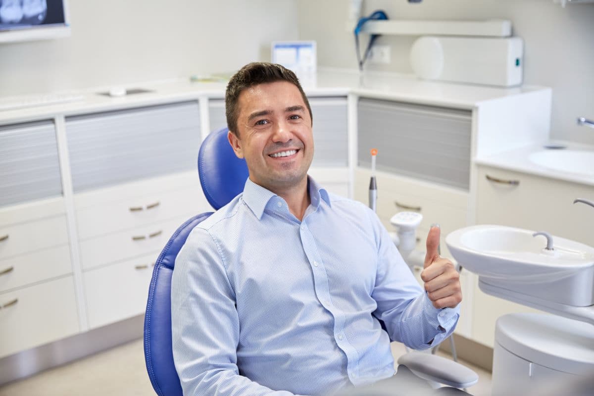 Can a Deep Crack in a Back Molar Cause an Intense Ache That Radiates All the Way Into Your Neck?