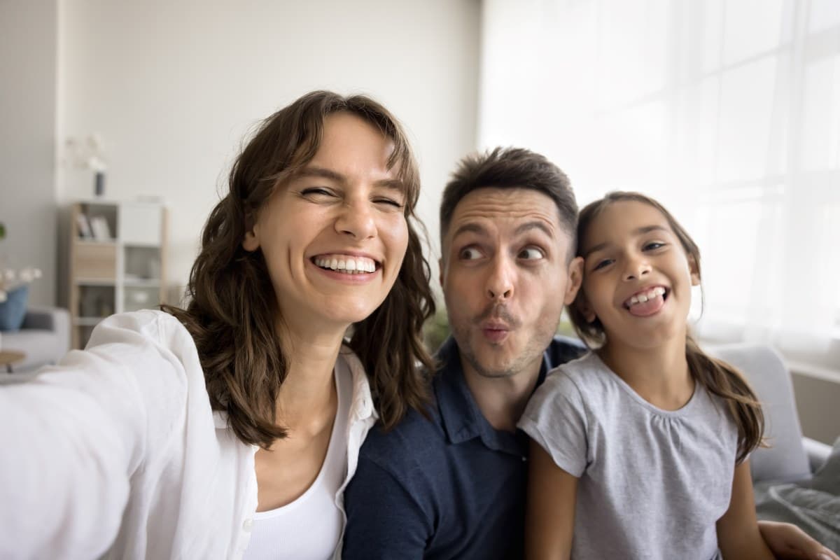 How Does Airflow Polishing Treatment Work, and Can It Make Your Teeth Look Naturally Brighter?