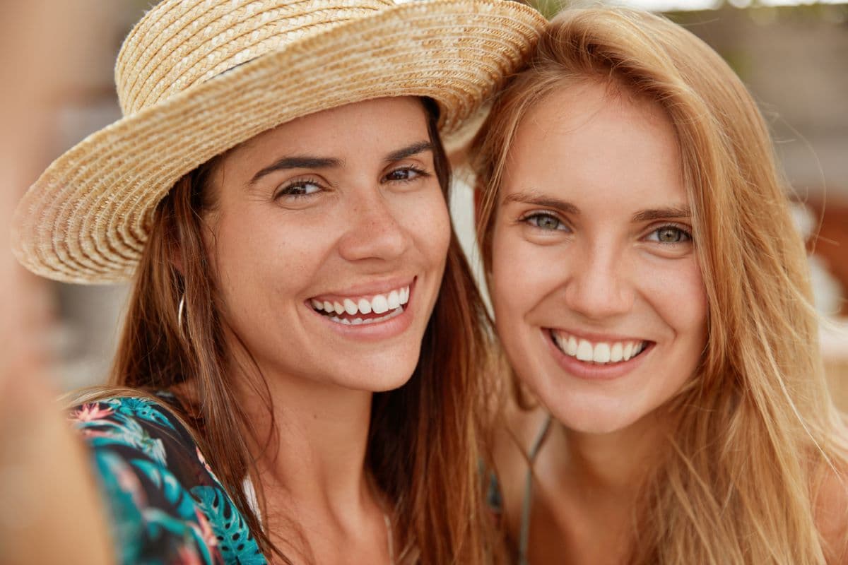 Why Does My New Composite Bonding Feel Slightly Thick or Bulky When My Lips Are Fully Closed?