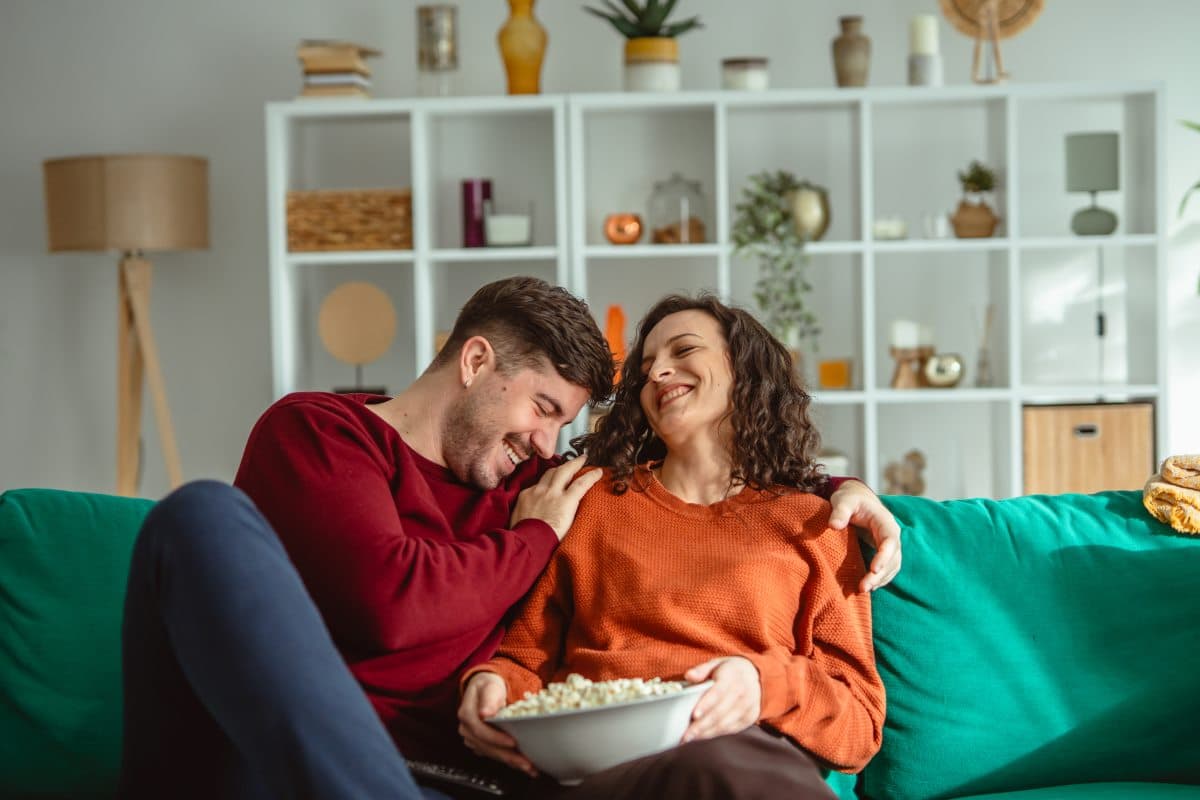 Why Do Exposed Tooth Roots Feel a Sharp, Shooting Pain When Exposed to Cold Winter Air?